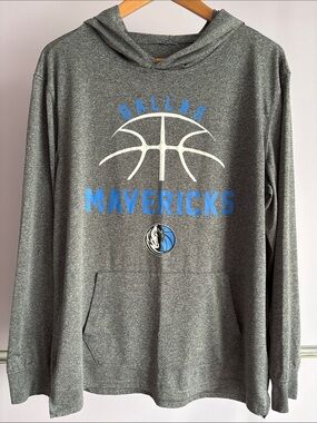 Dallas Mavericks Lightweight Gray Hooded Pullover Long Sleeve Shirt